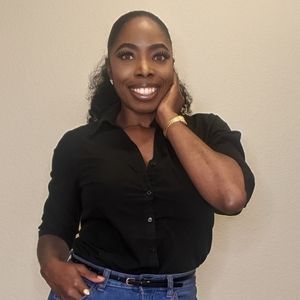 Meet your Posher, Cecilia